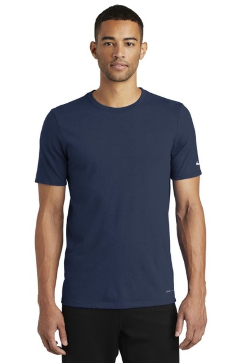 NKBQ5231_collegenavy_model_front_012019.jpg