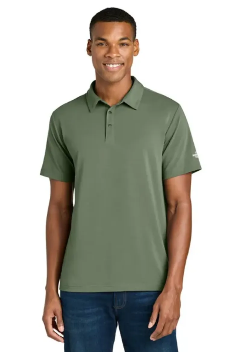 NF0A8GE0_barkmistgreen_model_front.jpg